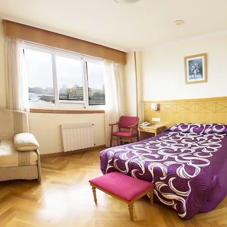 Cristal 2 2* A Coruña