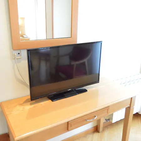 Cristal 2 2* א-קורוניה