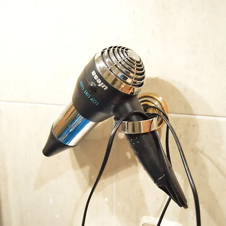 Cristal 2 מלון 2*