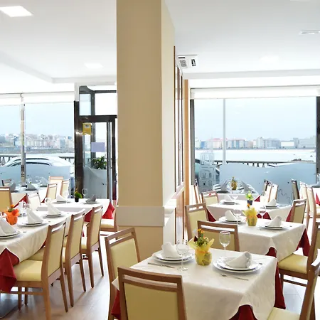 מלון Cristal 2 2*