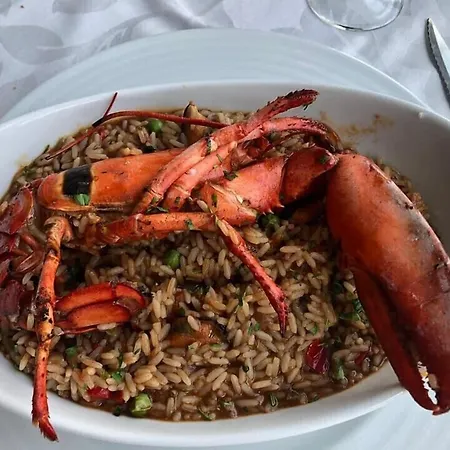 Cristal 2 מלון 2*