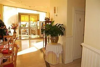 Cristal 2 Hotel