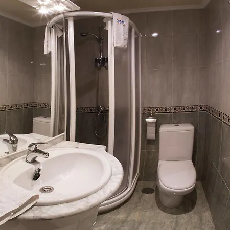 Cristal 2 Hotel 2*