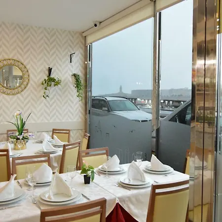 מלון Cristal 2 2*