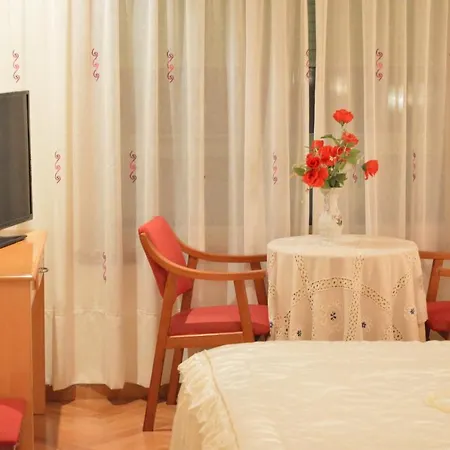 Cristal 2 א-קורוניה