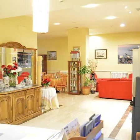 Cristal 2 2* א-קורוניה