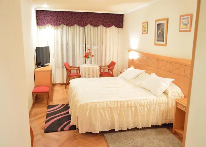 Cristal 2 2* La Coruña